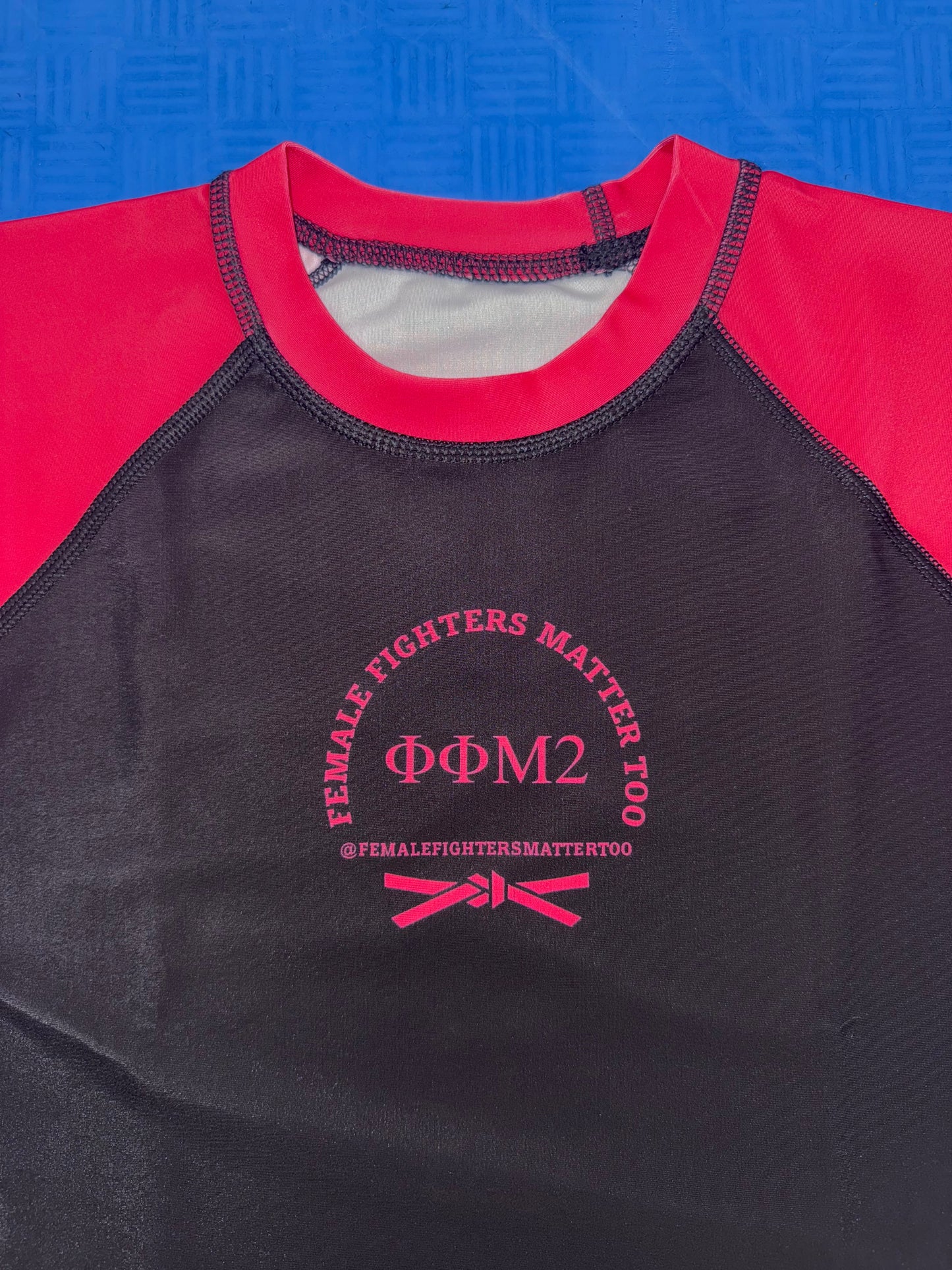 Long Sleeve Rash Gaurds - Black w. Pink Sleeves