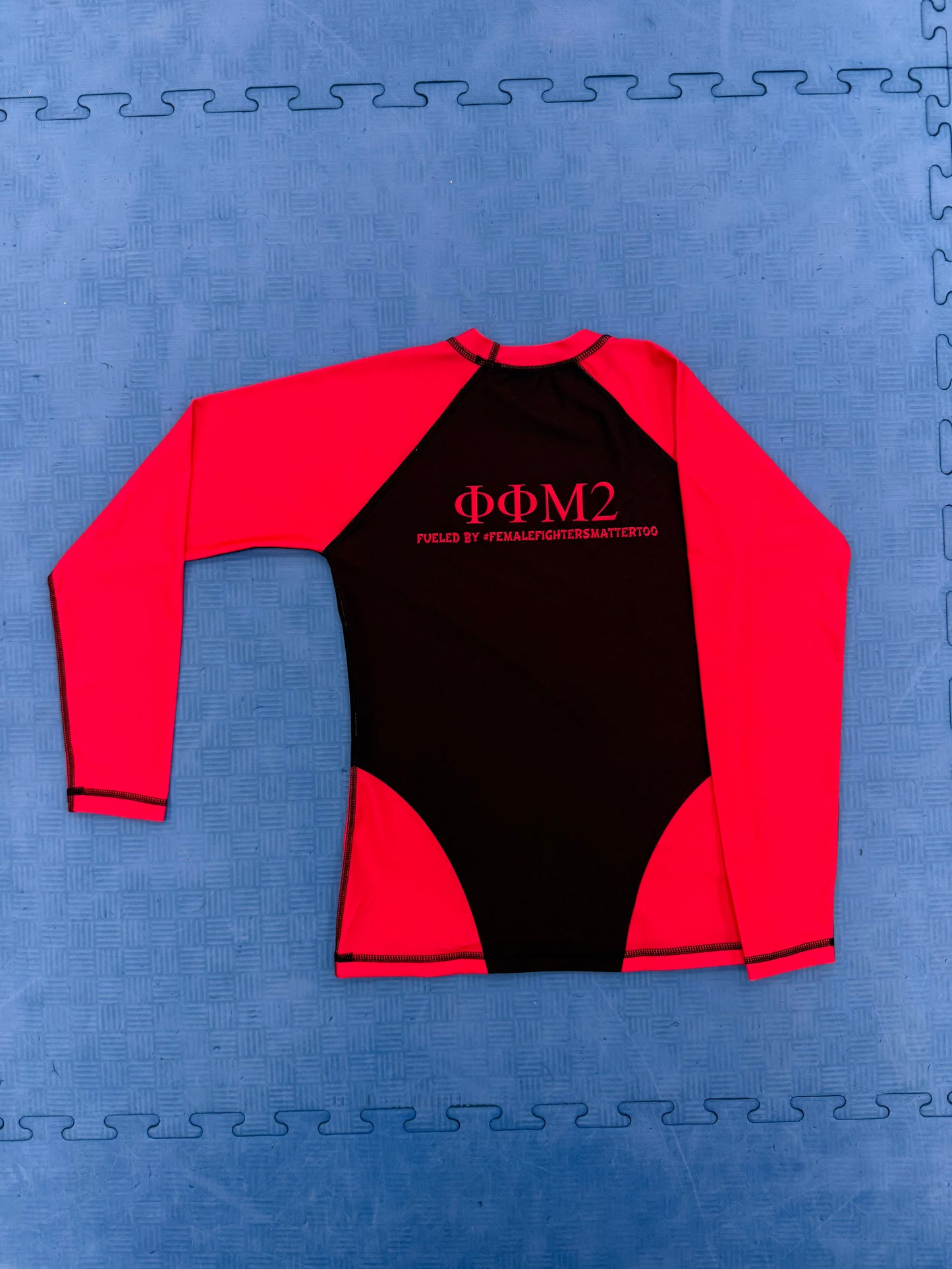 Long Sleeve Rash Gaurds - Black w. Pink Sleeves